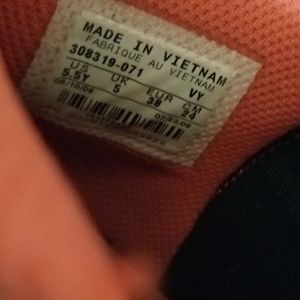 Nike Shoes - Nike High Top - Size 5.5 Youth Nike Shoes - Nike High Top - Size 5.5 Youth